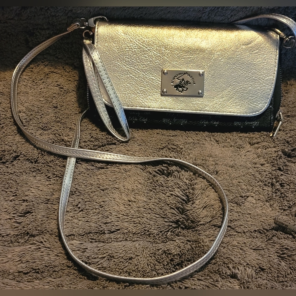 NWOT Beverly Hills Polo Club Crossbody Wristlet